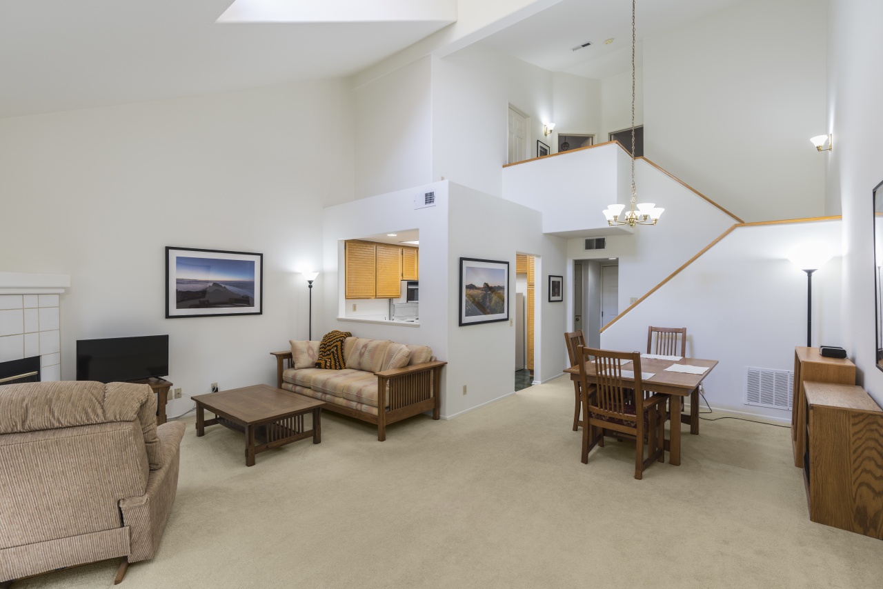 picture of a living room with a high ceiling